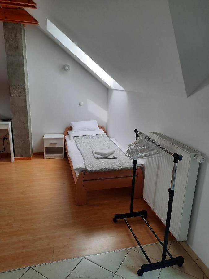 Appartement Apartma Smid à Škofja Loka Extérieur photo